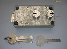 3.5寸箱包锁,搭扣型橱柜锁,锁牌锁,工具箱锁,Hasp lock(编号20153)